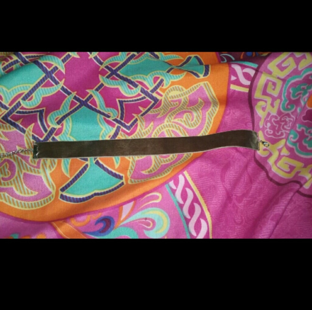 Choker - Picture 2 of 5